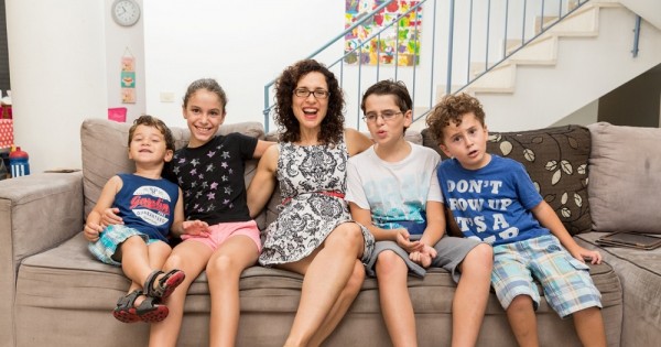 ללמד 4 ילדים לאכול בריא: האתגר של משפחת מבב