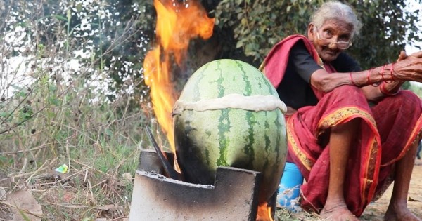 הסבתא רבא בת ה-106 שכובשת את יוטיוב עם מתכונים הזויים