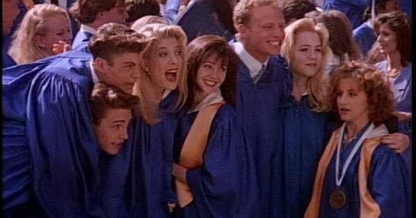 סדרות הנעורים הרסו לנו את גיל ההתבגרות