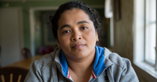 האישה שנגזרו עליה 40 שנות מאסר בעקבות הפלה קיבלה מקלט מדיני בשוודיה