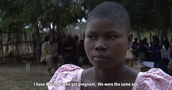 תכירו את האישה שהצילה חיים של מאות ילדות באפריקה?