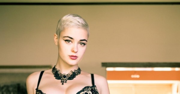 מחאה: אל תקראו לי דוגמנית למידות גדולות