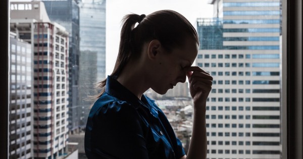 כיצד משפיעה בריאות נפשית לקויה על עולם העבודה?