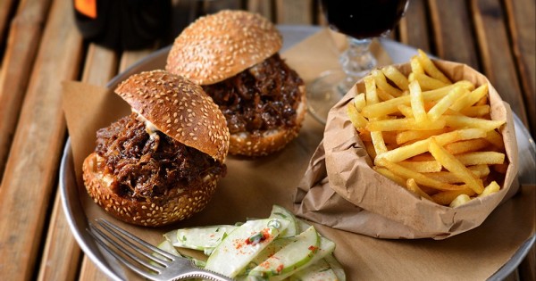 כריכוני אסאדו ברוטב ברביקיו