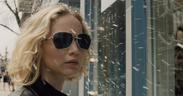 הסיפור של היזמית המיליונרית מאחורי הסרט של ג'ניפר לורנס