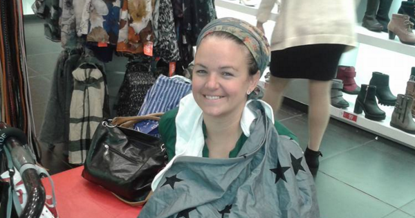 למרות המחאות: סולקה מחנות משום שהיניקה