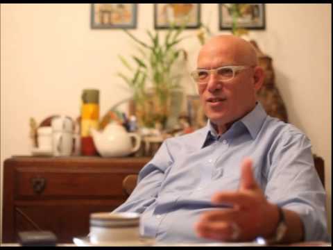 בני ציפר: מורידות את הכובע בפניך