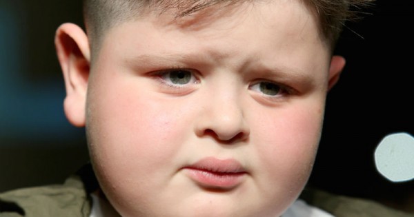 תמונת היום: הילד הזה לא רוצה לדגמן, אבל טוב שהכריחו אותו