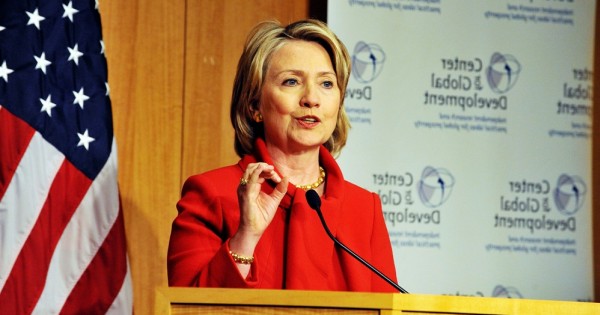 איך העולם היה נראה אם הילרי קלינטון היתה נשיאה? 5 דברים שהיו קורים בעולם מתוקן