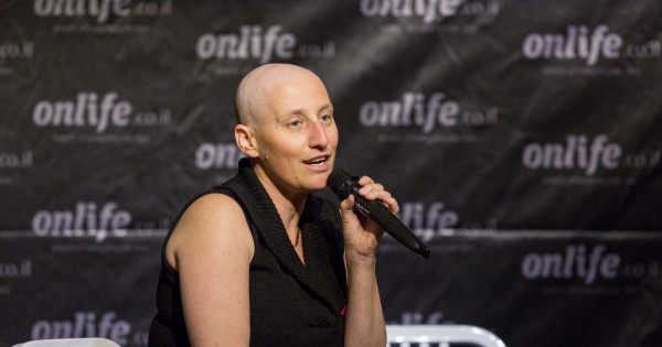 התגובות שקיבלתי כשיצאתי מהארון וסיפרתי לכולם שאני חולה בסרטן השד