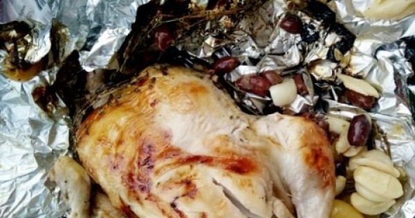 עוף בגחלים שנטרף לפני שהספיק להתקרר