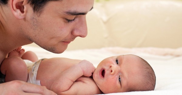 חופשת לידה: לא לנשים בלבד