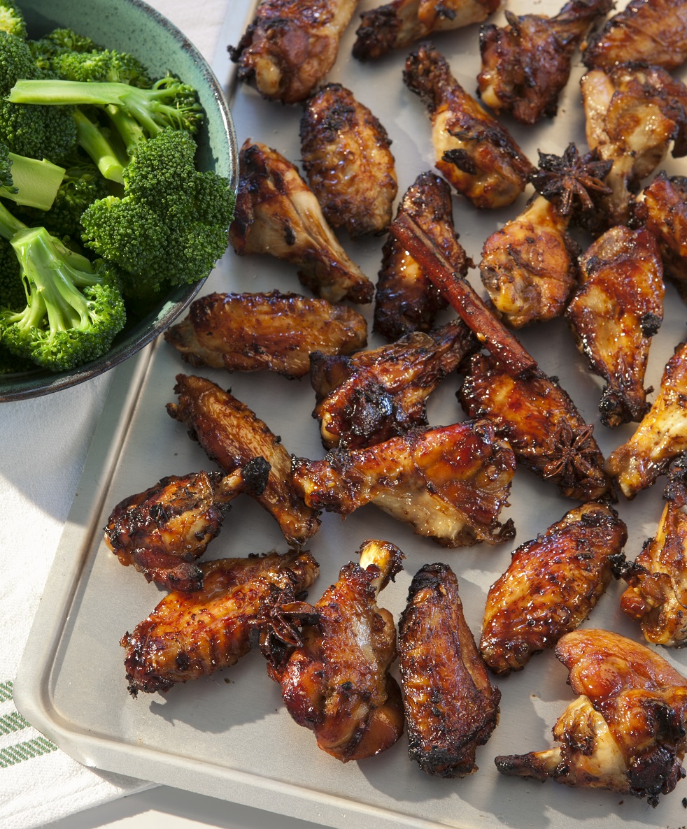 מתכון לכנפי עוף צלויות של אהרוני