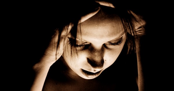 נשים יותר מגברים: המזונות שיעשו לכן מיגרנה. צפו