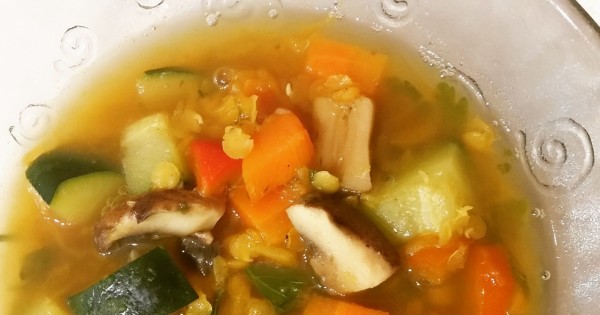 מתכון למרק ירקות ועדשים