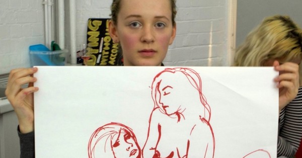 קורס ציורי עירום עם דוגמניות מתעשיית המין