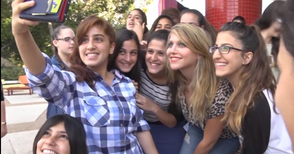 לצאת מהשורות, לעשות את השינוי בעצמך