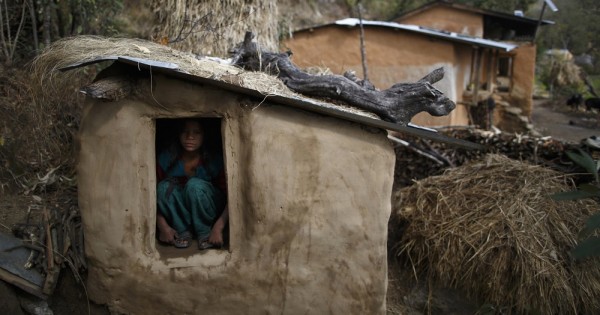 נפאל: בת 15 נשלחה לבידוד כי קיבלה וסת- ומתה
