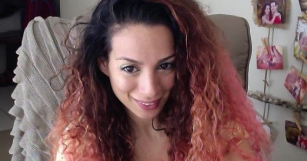 האושיה: נטלי הולדינג