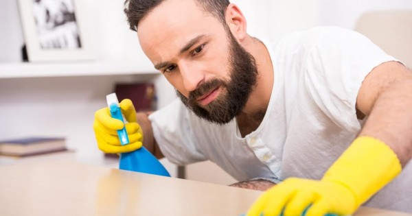 לנקות לפסח ללא רעלים, ללא כימיקליים וכמעט ללא כסף