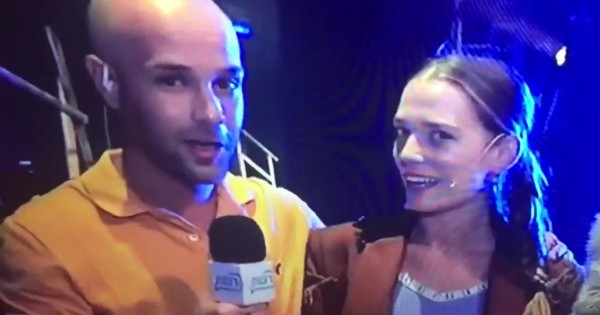 דנה פרידר עושה בית ספר לכתב ערוץ 2 בשידור חי