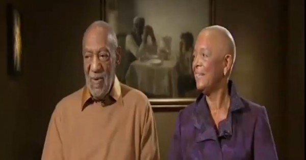 קמיל קוסבי ממשיכה לעמוד לצד בעלה