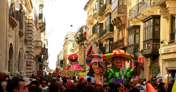 בואו לרקוד עד אור הבוקר! פסטיבלים במלטה