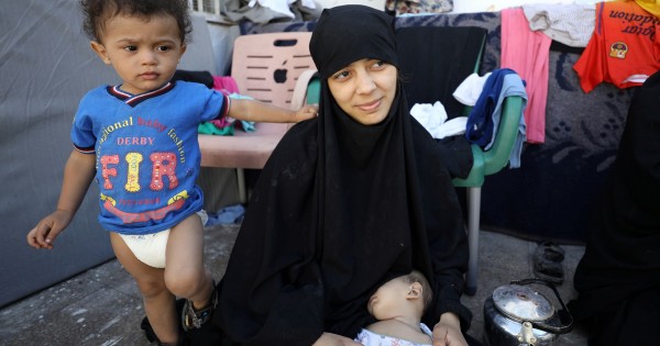 הנשים של הגברים האכזריים בעולם נחשפות