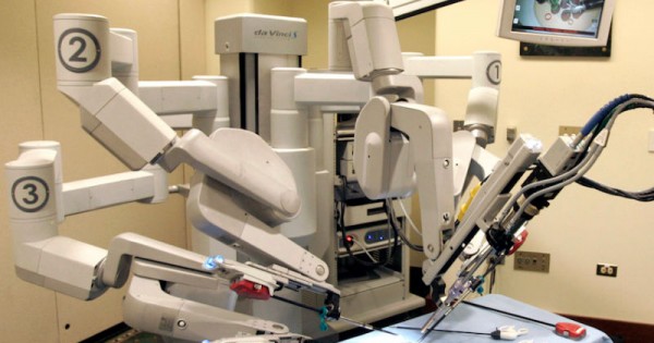 צעד גדול ברפואת נשים: רובוט במקום גינקולוג