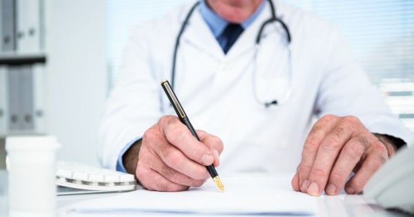 חדשות מטרידות: רופאים מקדישים את מרבית זמנם לעבודת ניירת