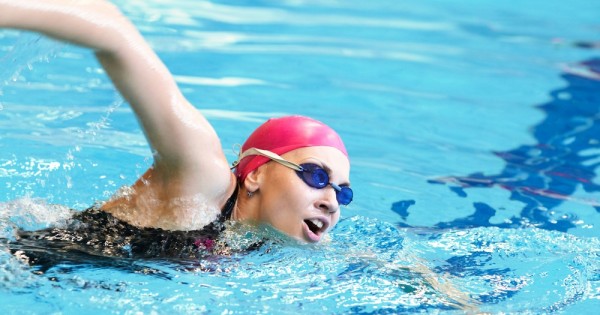 בעיות של דימוי גוף מרחיקות נשים משחייה