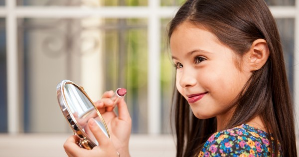 עוד לא בת 10 וכבר בדיאטה