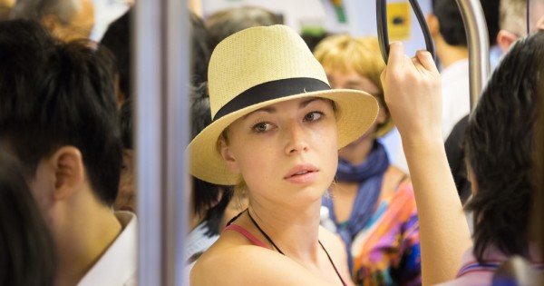 לנסוע באוטובוסים זה קשה, להיות באישה בהריון על אוטובוס זה בלתי נסבל