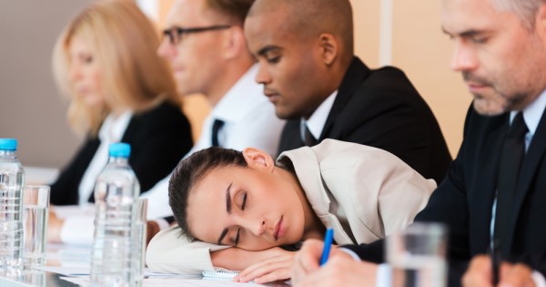 מחקר: נשים זקוקות ליותר שינה מגברים