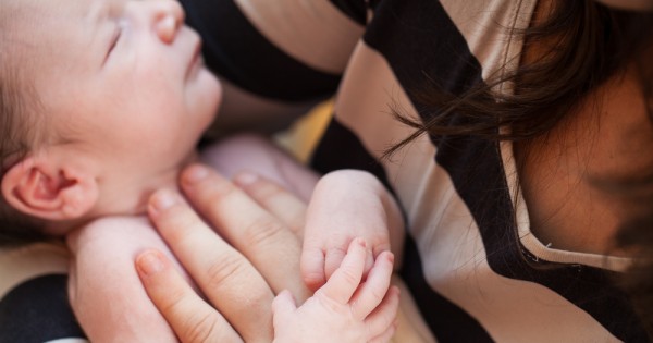 למה כולם מפחדים מלידת לוטוס