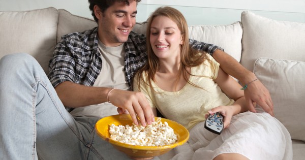 אכילה בהיסח דעת: הקלוריות הבלתי נראות