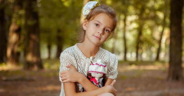 קמפיין ויראלי: למה אסור להכריח ילדים לנשק קרובי משפחה נגד רצונם