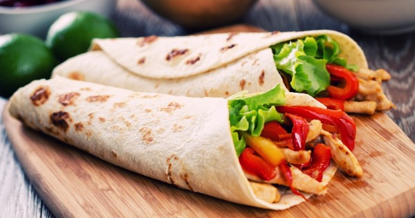 לאנץ' בוקס למשרד: ראפ מקסיקני ב-5 דק' עבודה