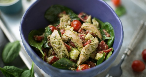 זהירות: רטבים לסלט מכילים כמויות גדולות של נתרן