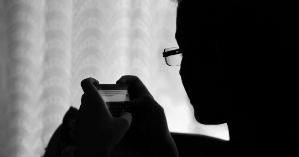 מנינט ועד למחבלים: ההתמכרות שכולנו סובלים ממנה