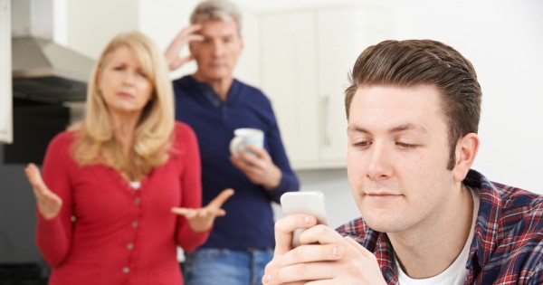 לחזור לגור עם ההורים באמצע החיים