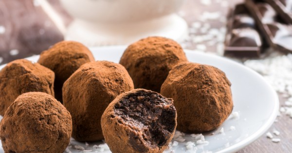 טראפלס שוקולד מריר: הקינוח הקלאסי לחובבי השוקולד