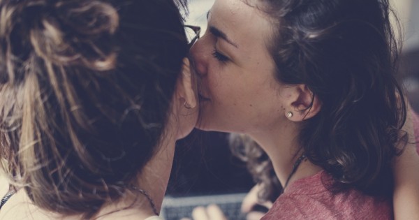 סרטן השד: הנשים שנותנות כוח לאחרות ובחזרה