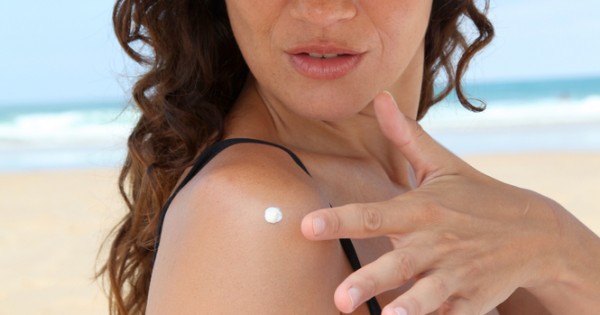 האזורים בגוף שמסגירים את הגיל שלך