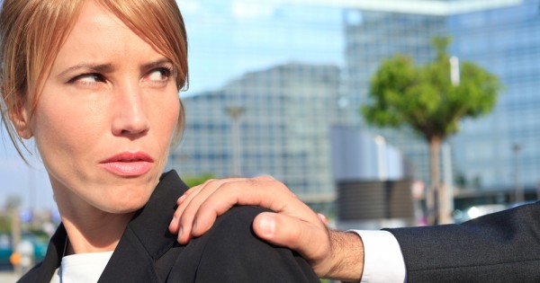 הקו שעובר בין הטרדות מיניות לרצח נשים