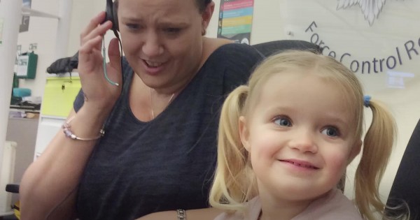 ילדה בת 3 הצילה את חיי אמה