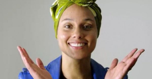 אלישיה קיז: דברים שלמדתי אחרי שנה ללא איפור