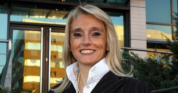 ארנלה ברה: הרוקחת ששווה יותר מ-35 מיליארד דולר