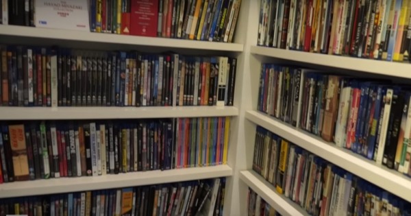 הצצה לאוסף הסרטים הפרטי הגדול בעולם