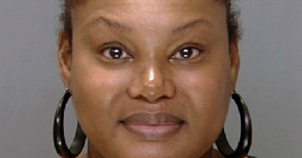 הורשעה ברצח: מיכאלנג'לו של הזרקות הסיליקון לישבן